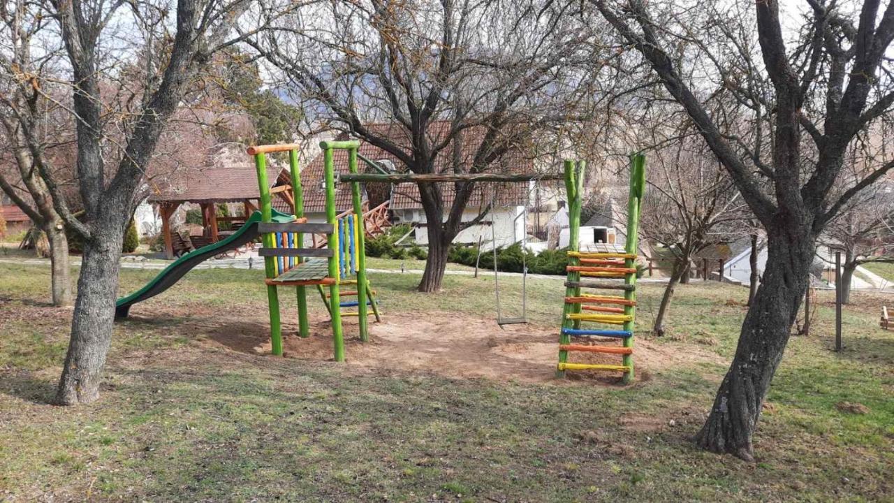 Szigligeti Panorama Apartmanhaz מראה חיצוני תמונה