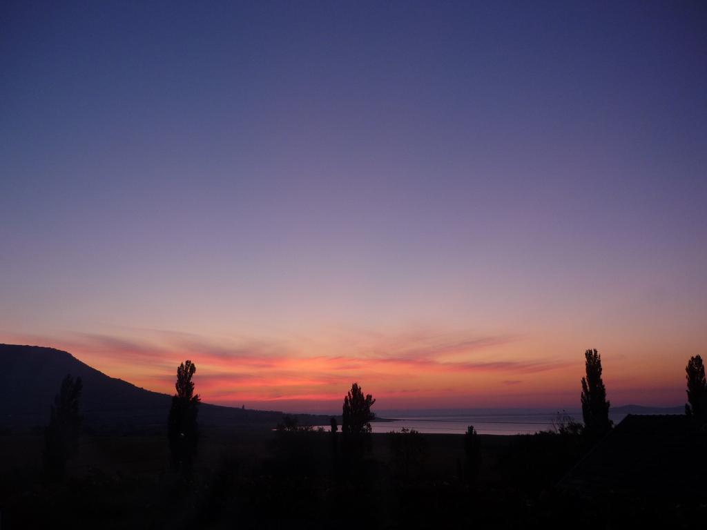 Szigligeti Panorama Apartmanhaz מראה חיצוני תמונה