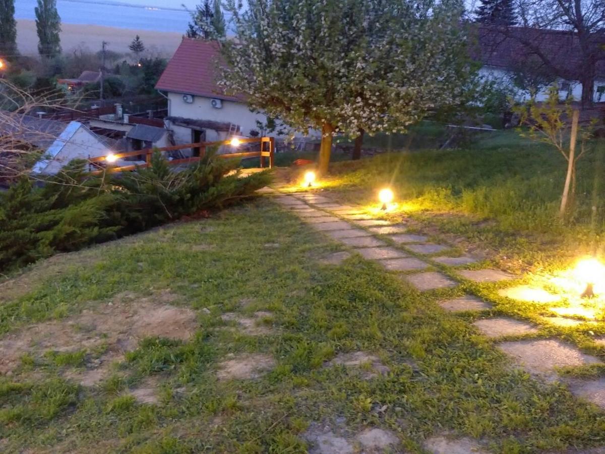 Szigligeti Panorama Apartmanhaz מראה חיצוני תמונה